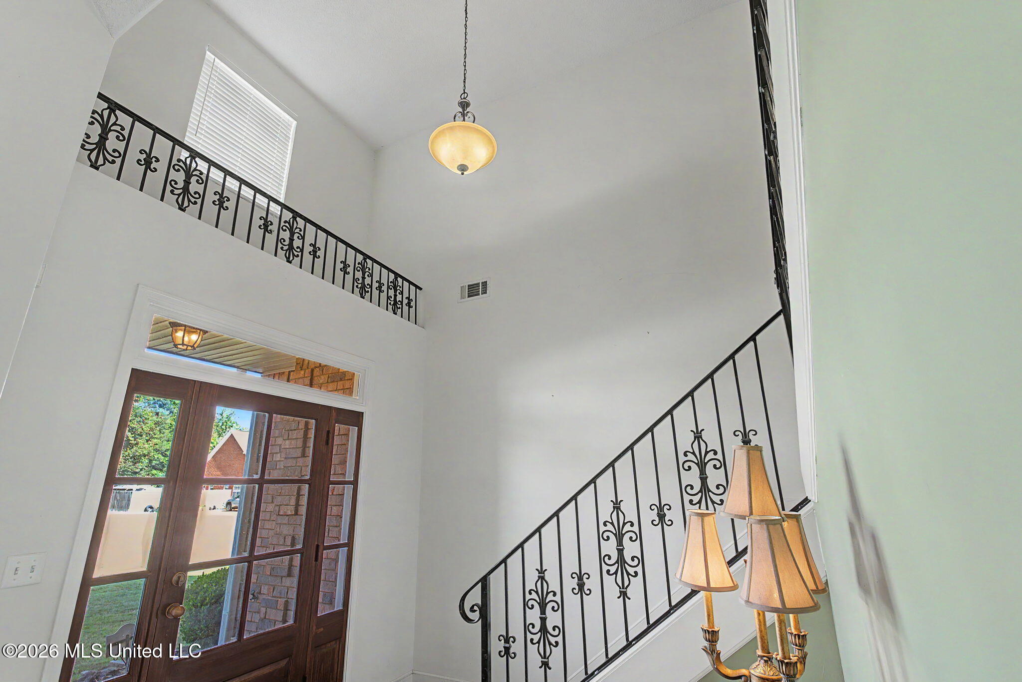 932 Gates Street Hernando, MS 38632 - Photo 9 of 54 Foyer View!
