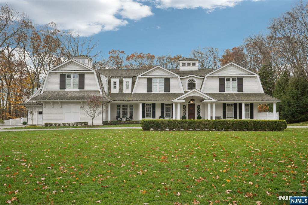 128 Birch Road Franklin Lakes, NJ 07417 - Photo 1 of 50