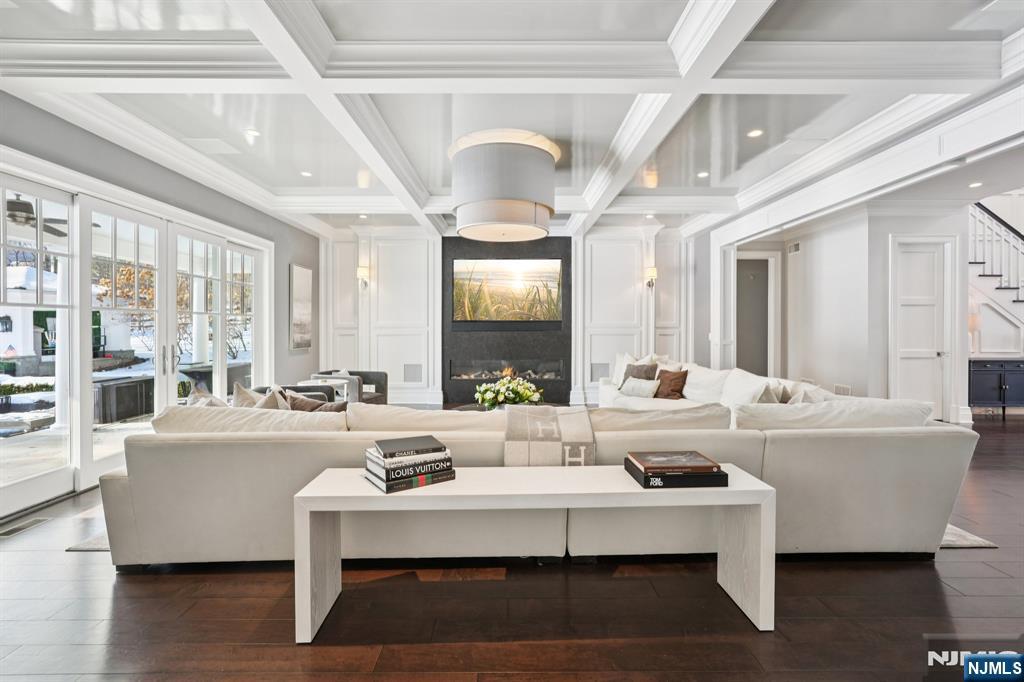 128 Birch Road Franklin Lakes, NJ 07417 - Photo 11 of 50