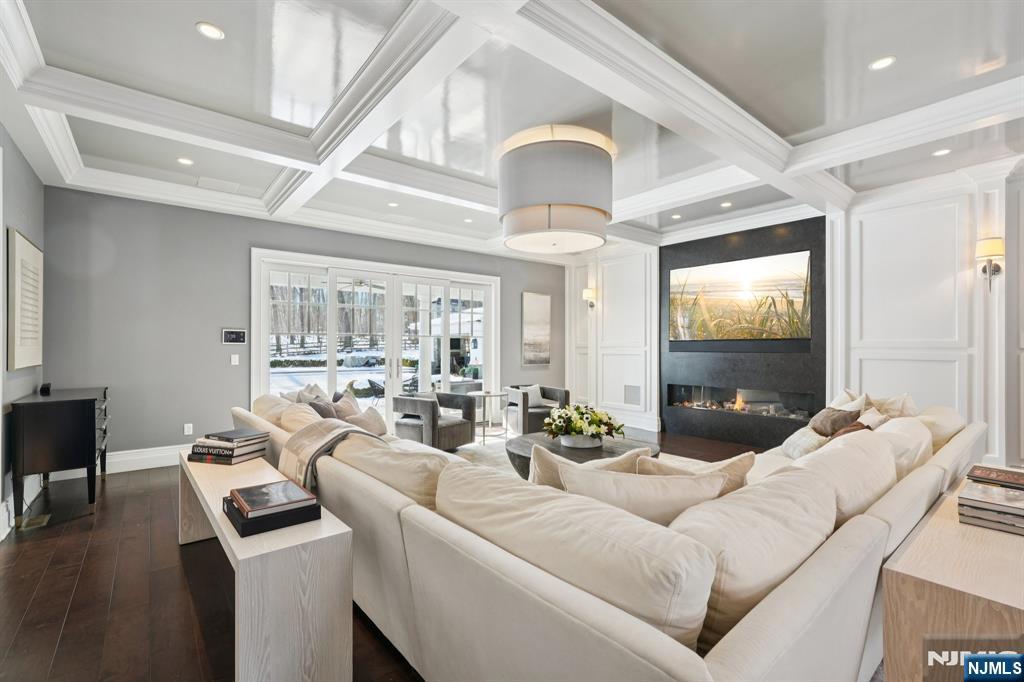 128 Birch Road Franklin Lakes, NJ 07417 - Photo 12 of 50