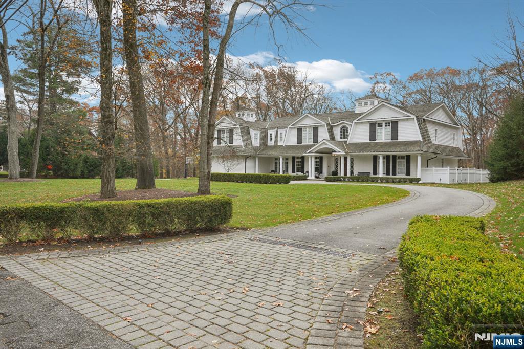 128 Birch Road Franklin Lakes, NJ 07417 - Photo 2 of 50