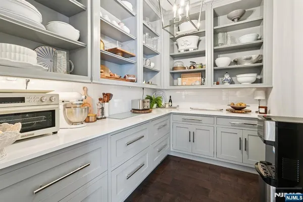 $5,395,000 | 128 Birch Road, Franklin Lakes, NJ 07417