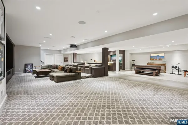 $5,395,000 | 128 Birch Road, Franklin Lakes, NJ 07417