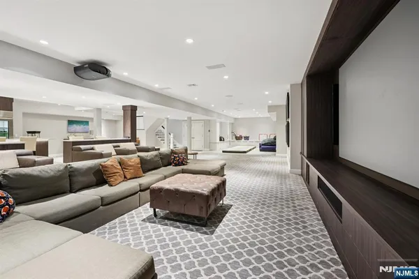 $5,395,000 | 128 Birch Road, Franklin Lakes, NJ 07417