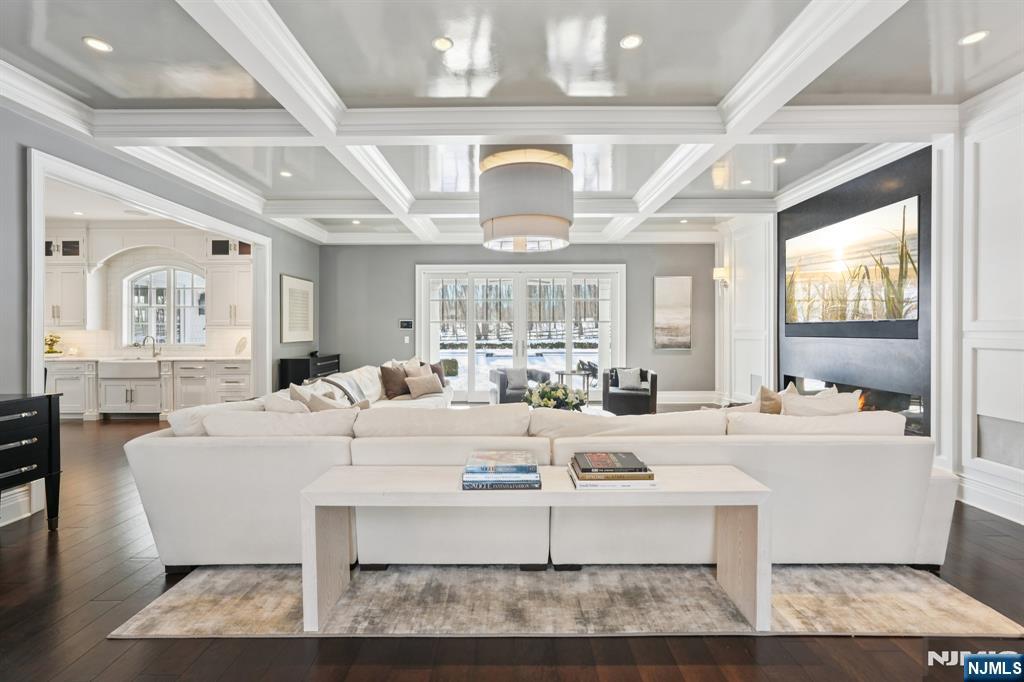 128 Birch Road Franklin Lakes, NJ 07417 - Photo 10 of 50