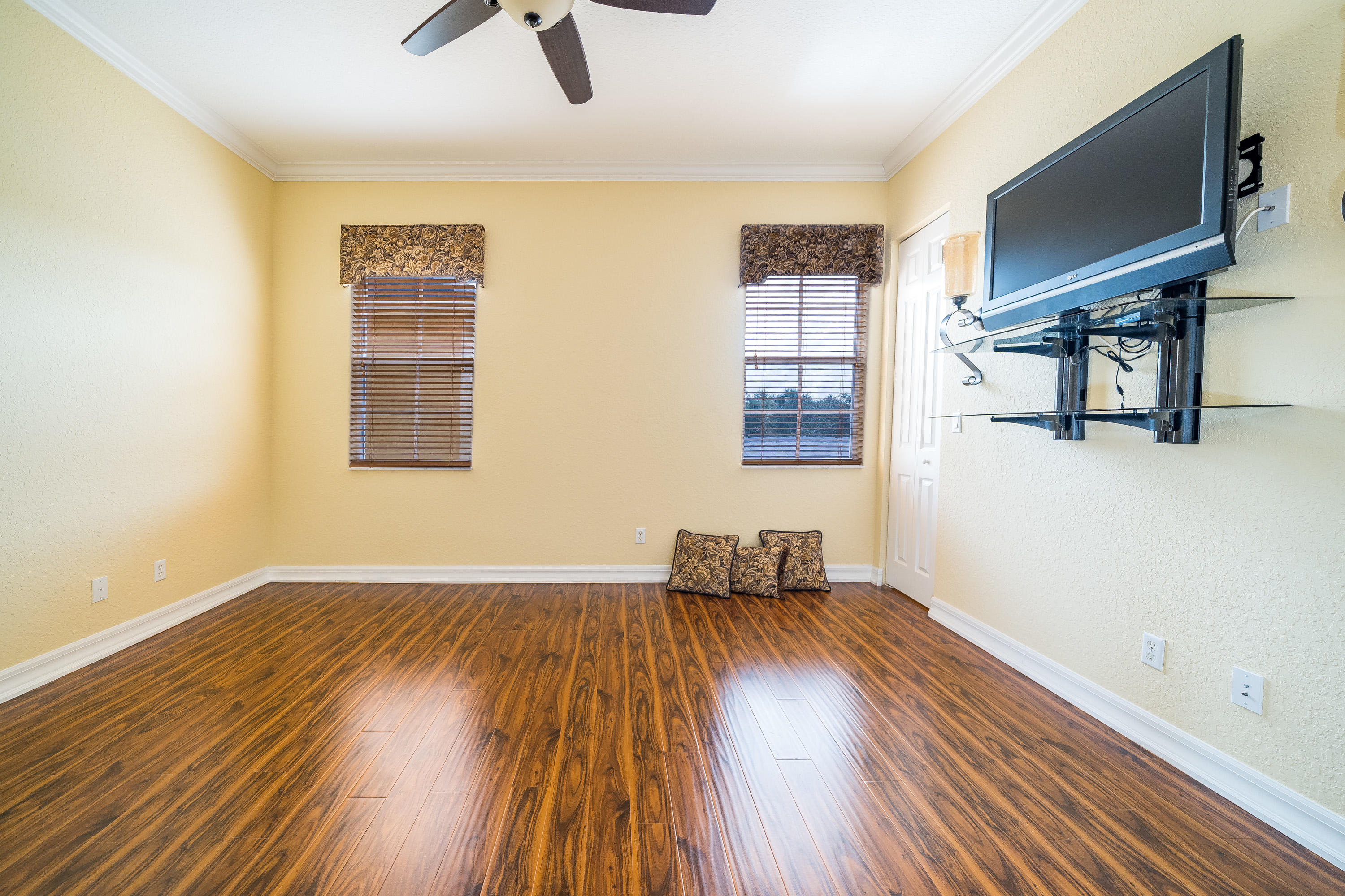 134 Ennis Lane Jupiter, FL 33458 - Photo 12 of 48 134 Ennis Lane Jupiter-25