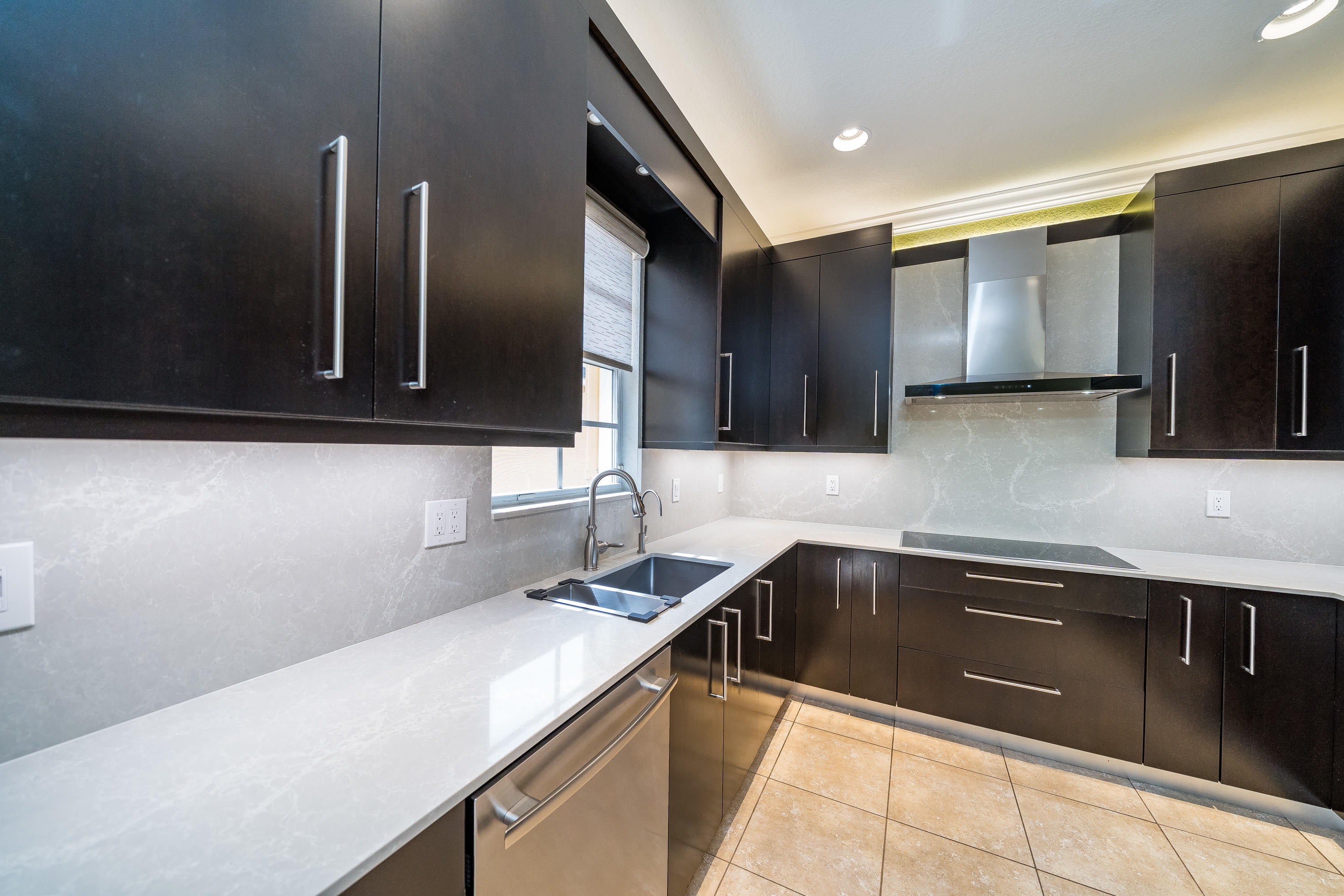 134 Ennis Lane Jupiter, FL 33458 - Photo 39 of 48 134 Ennis Lane Jupiter-9