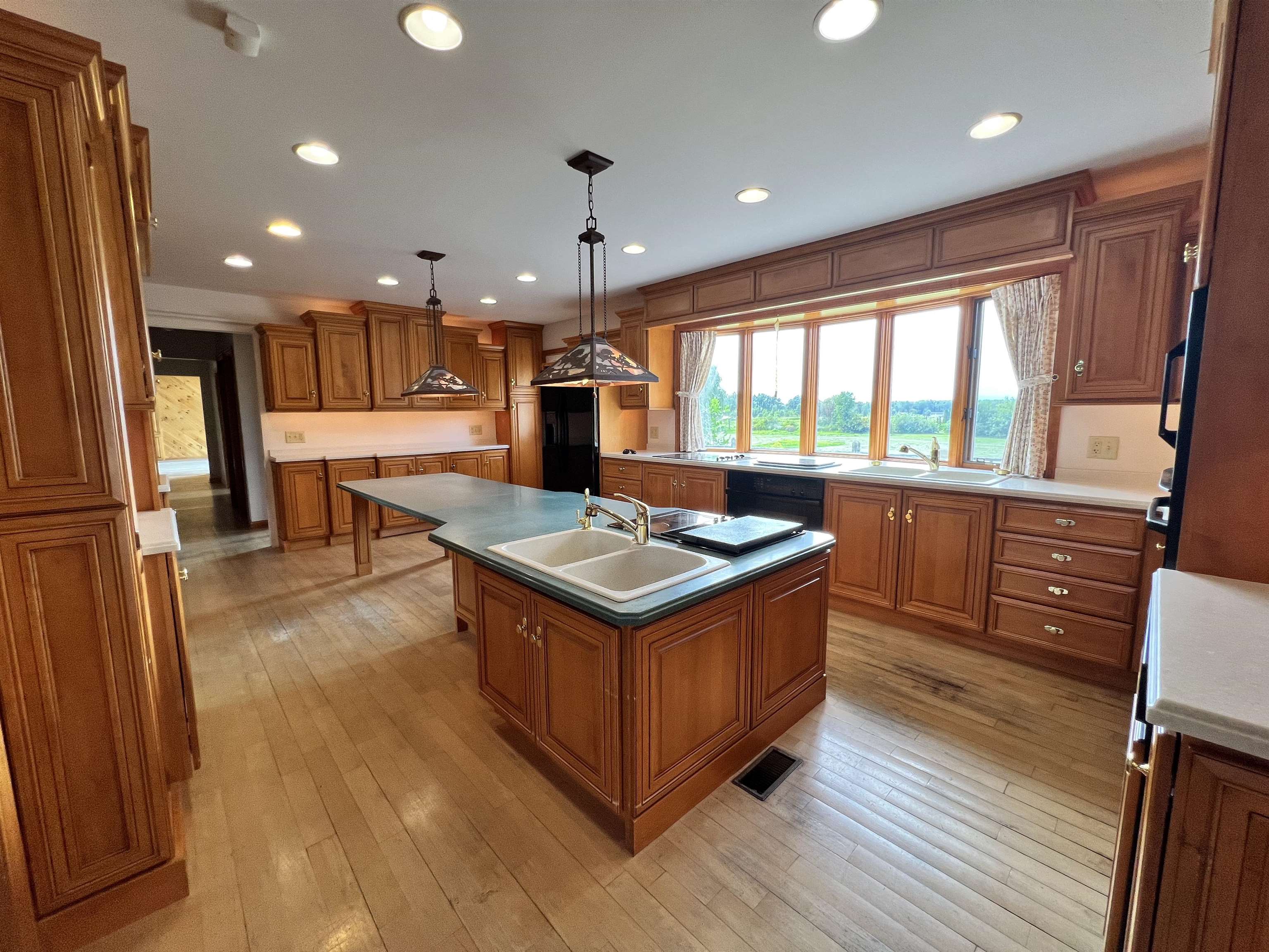 515 Greenbush Road Ferrisburgh, VT 05456 - Photo 6 of 40 Gallery Image 6