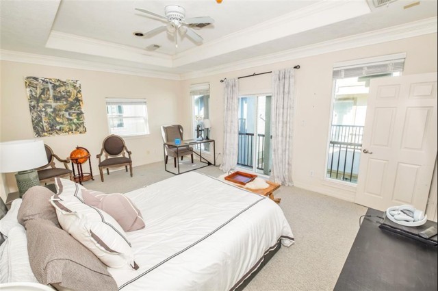 3011 Houston Avenue, Unit B Houston, TX 77009 - Photo 18 of 24 a bed room with a bed and a chair