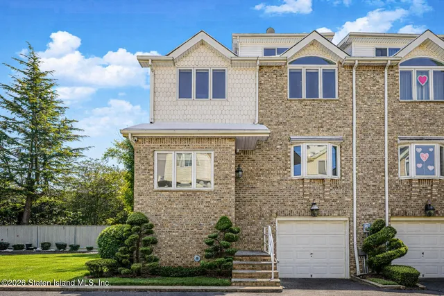 $769,900 | 21 Coral Court | Great Kills
