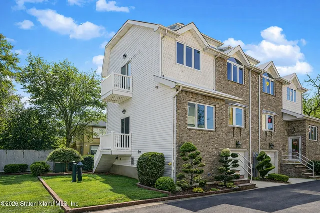 $769,900 | 21 Coral Court | Great Kills