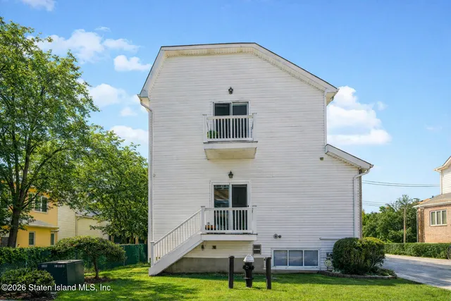 $769,900 | 21 Coral Court | Great Kills