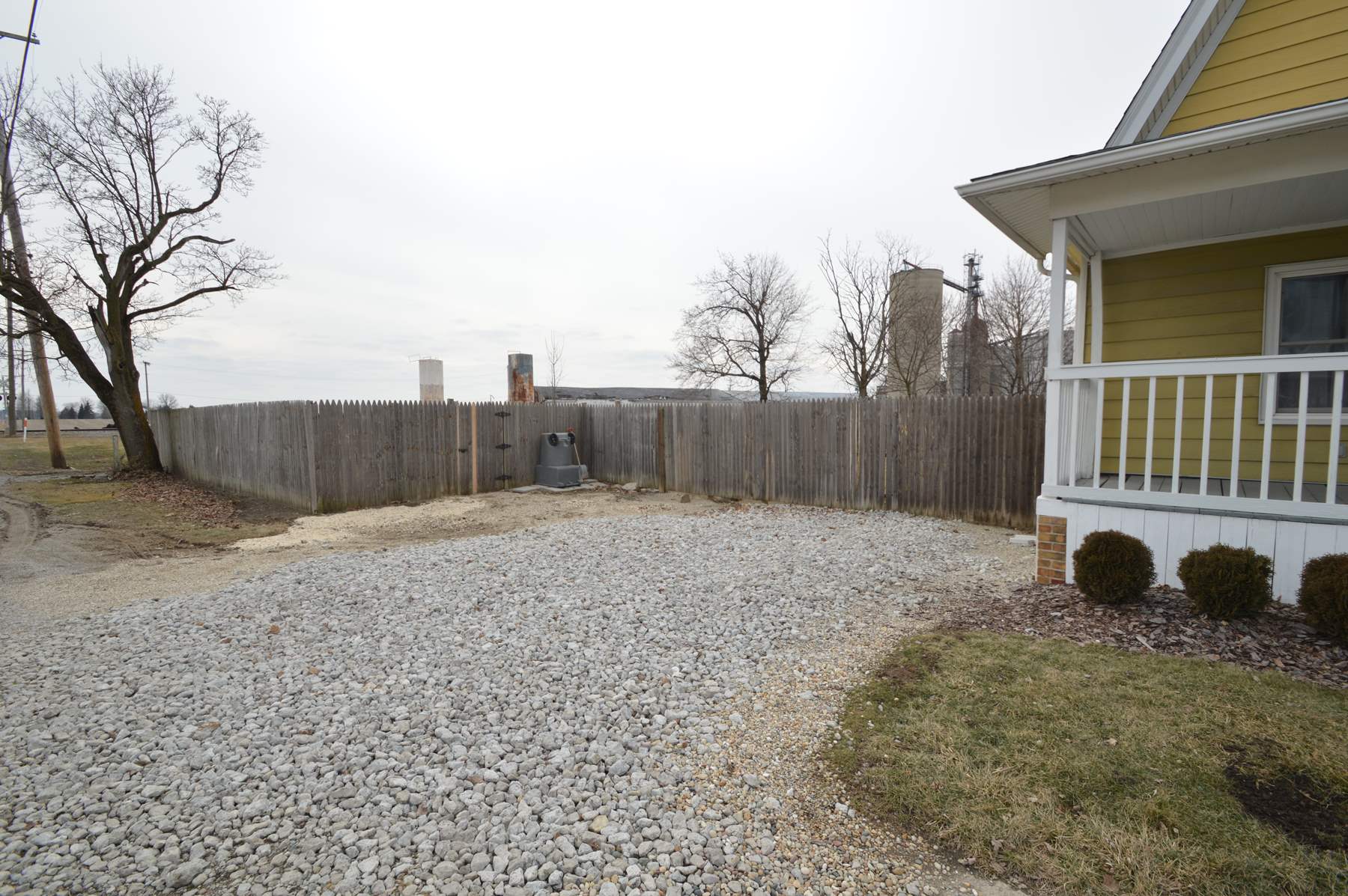 3025 Eme Road Arcola, IN 46704 - Photo 5 of 36