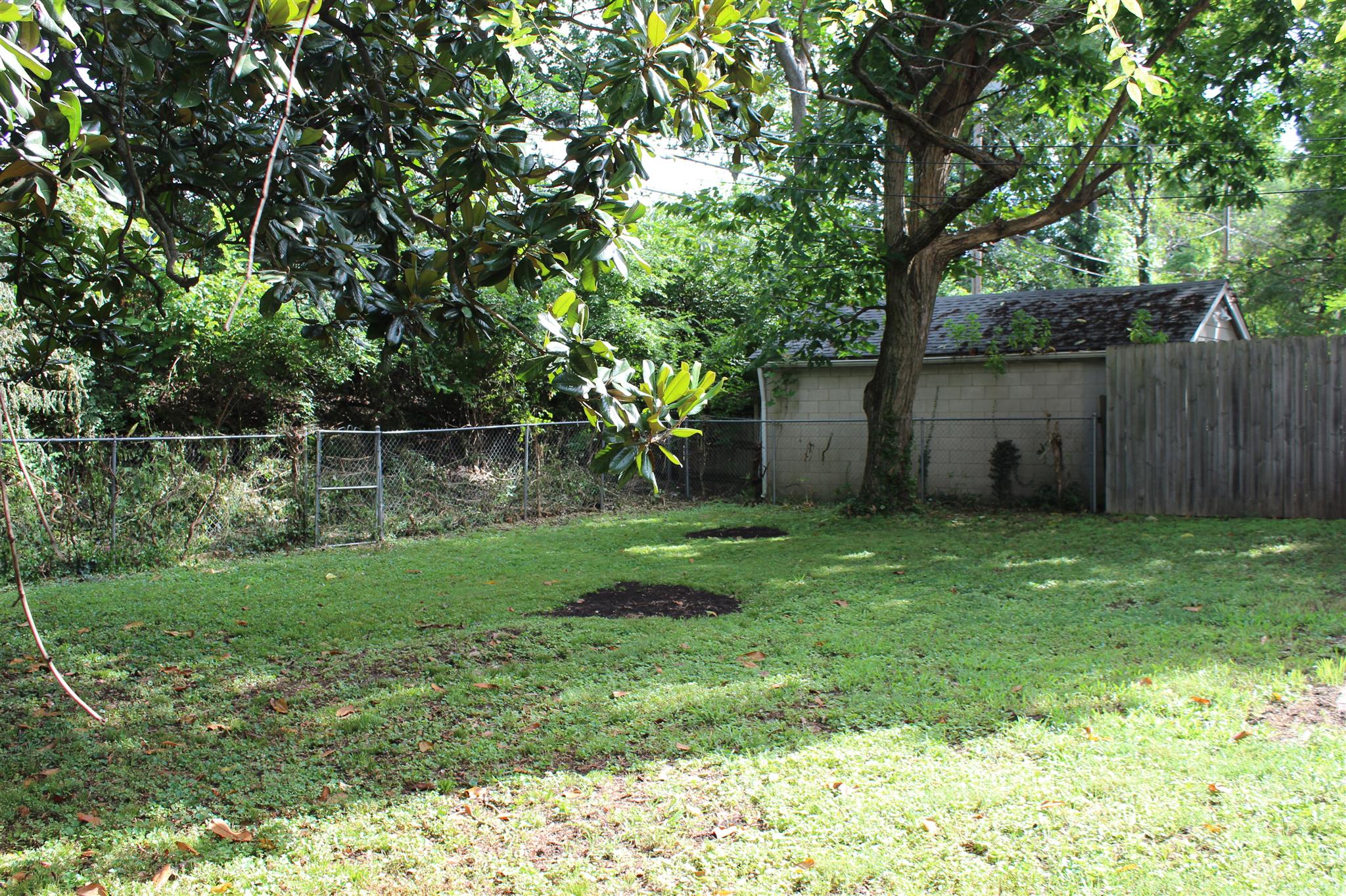 4114 Aberdeen Road Nashville, TN 37205 - Photo 22 of 22 a view of a backyard