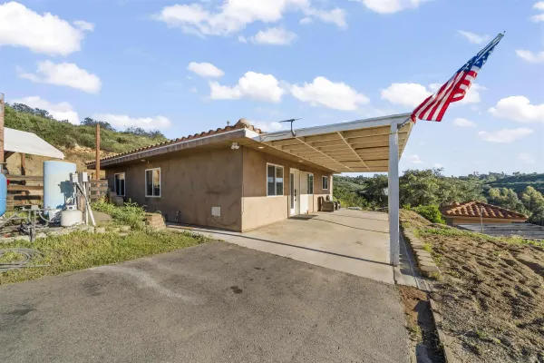$2,599,000 | 16951 Old Coach Road, Poway, CA 92064