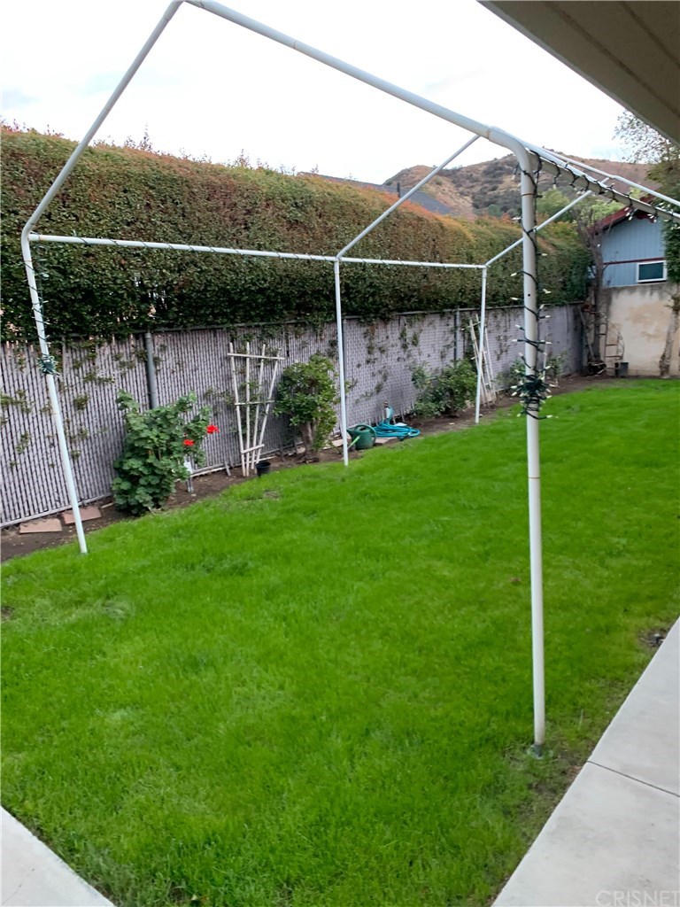 7626 Valmont Street Tujunga, CA 91042 - Photo 10 of 12