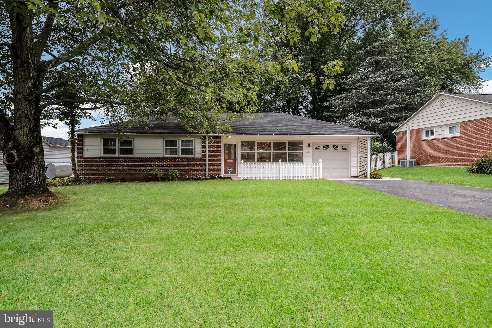 209 Bryans Road Norristown, PA 19401 - Photo 17 of 17 Welcome Home!