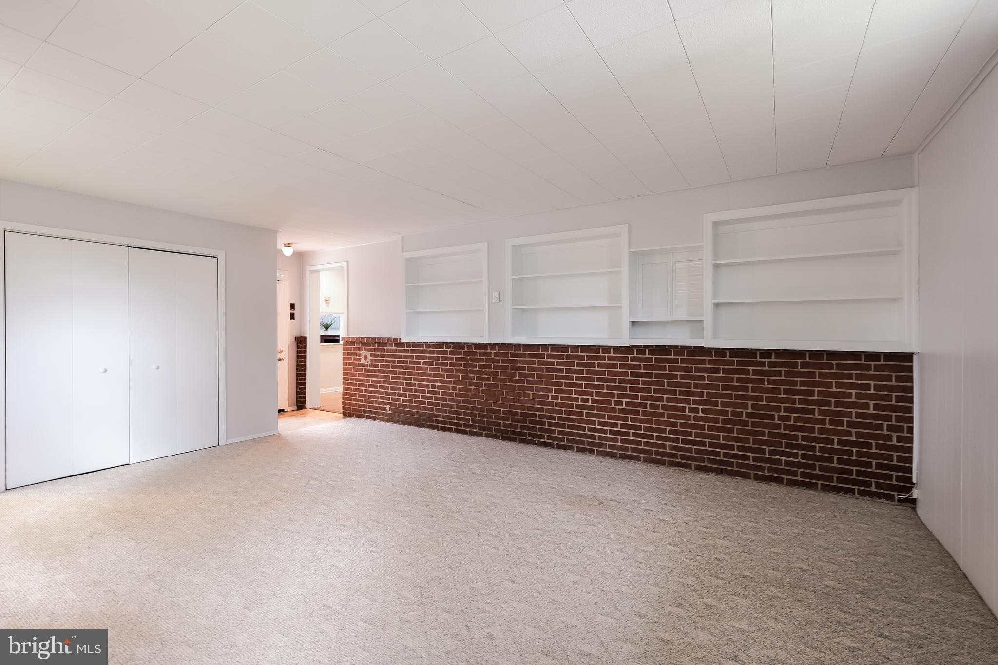 209 Bryans Road Norristown, PA 19401 - Photo 7 of 17 Family Room