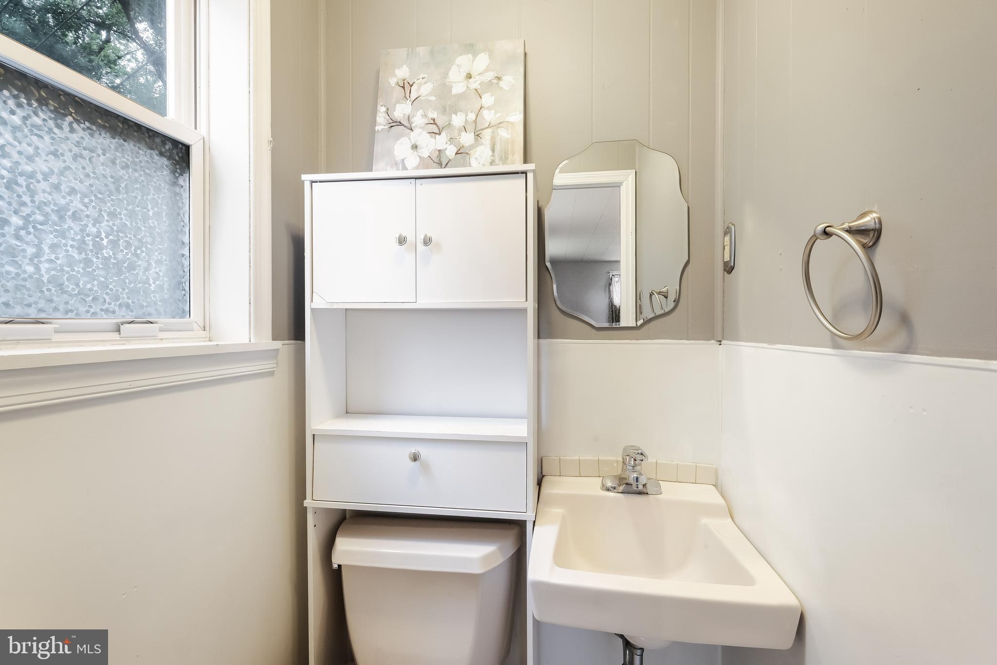 209 Bryans Road Norristown, PA 19401 - Photo 9 of 17 Powder Room
