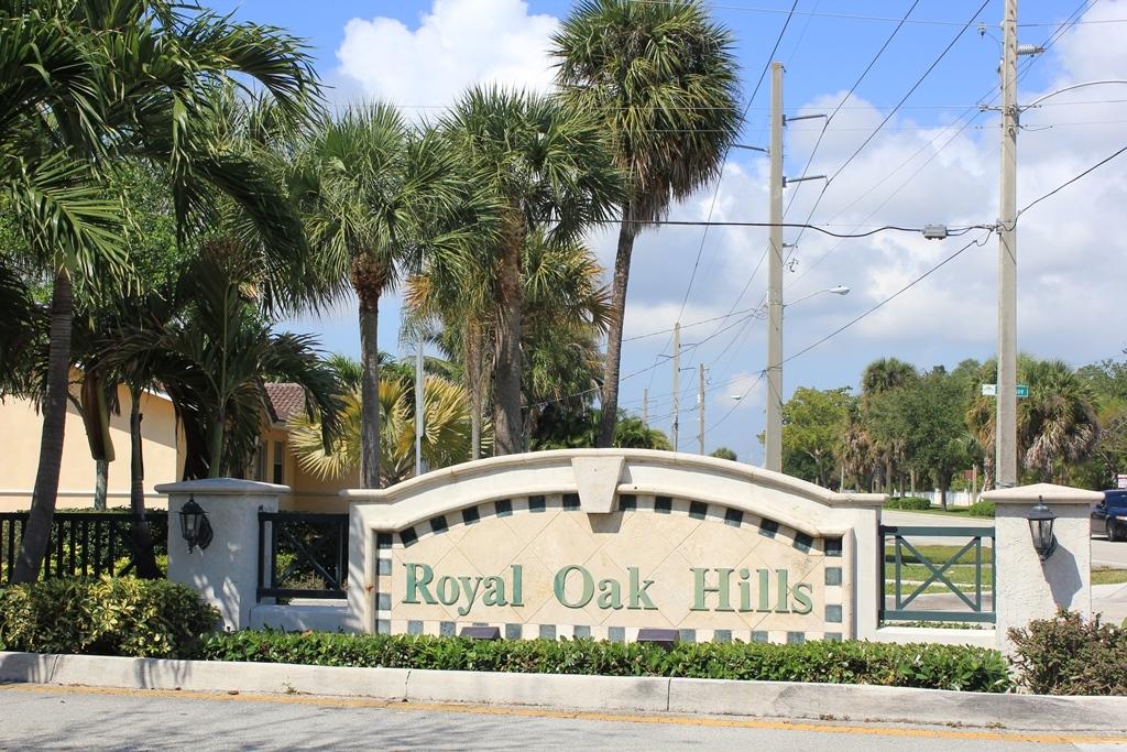 825 Southwest 1st Street Boca Raton, FL 33486 - Photo 2 of 21 IMG_3029