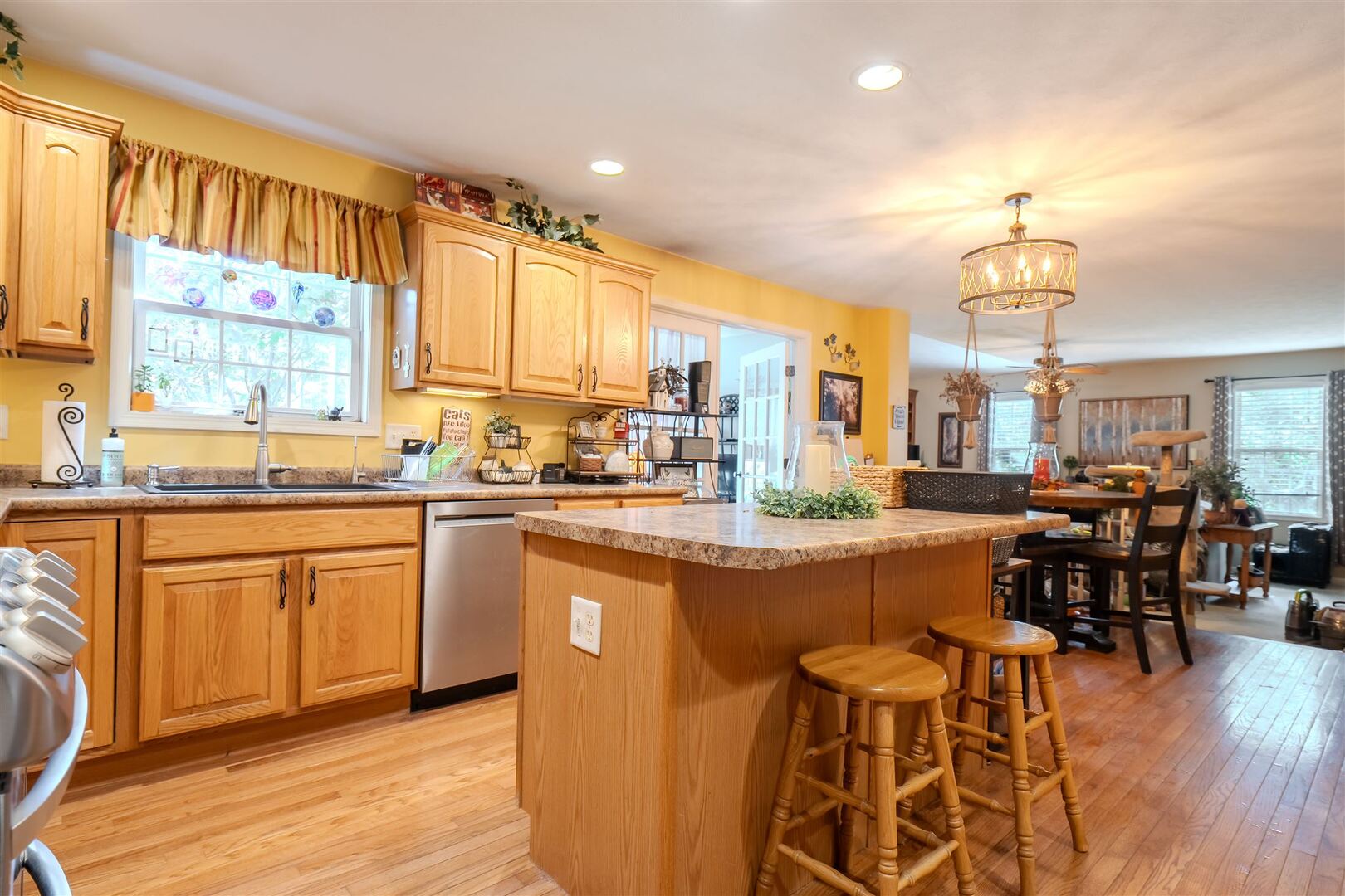 2321 Hayden Way Normal, IL 61761 - Photo 12 of 42 Gallery Image 12