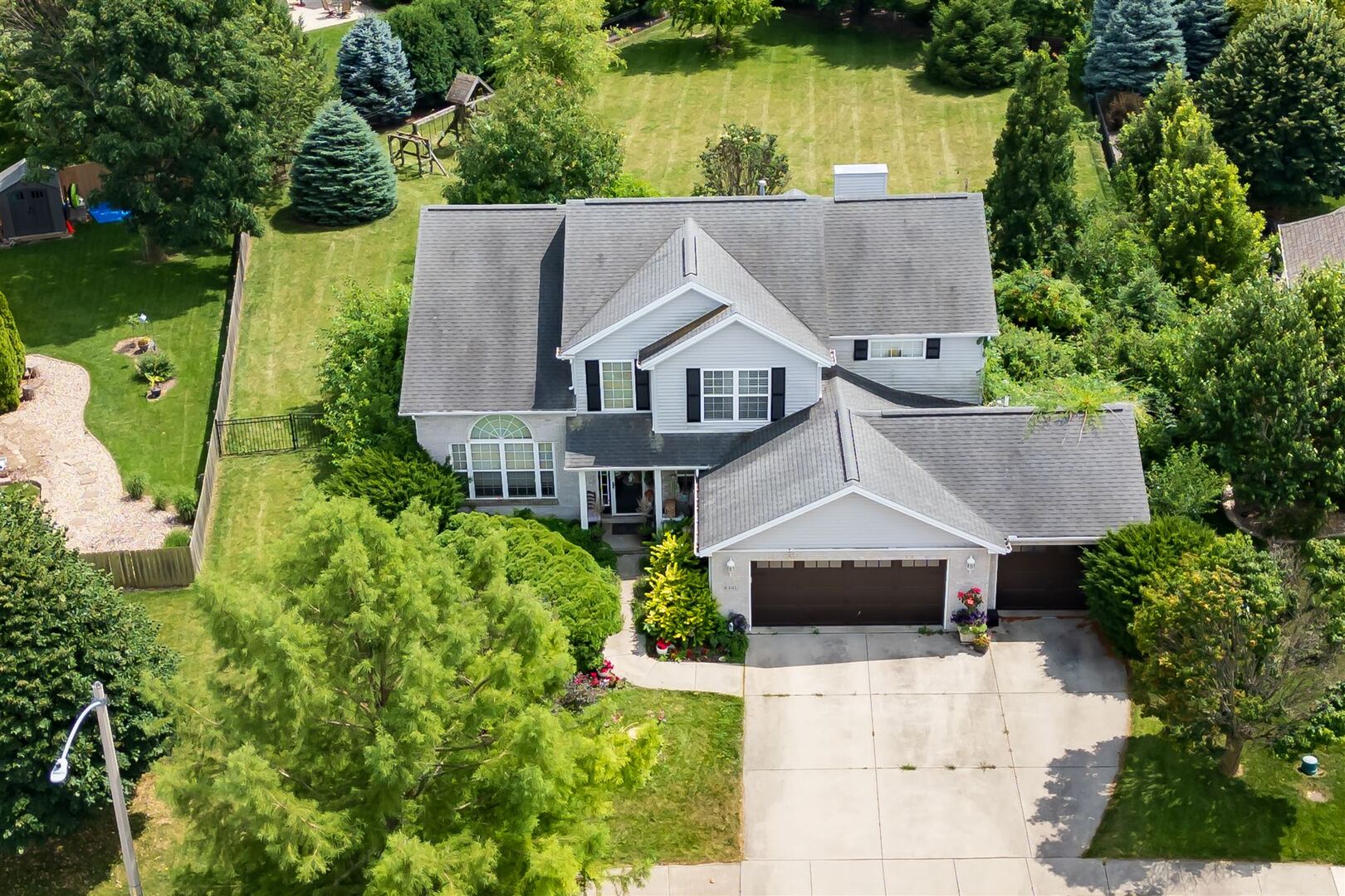 2321 Hayden Way Normal, IL 61761 - Photo 2 of 42 Gallery Image 2