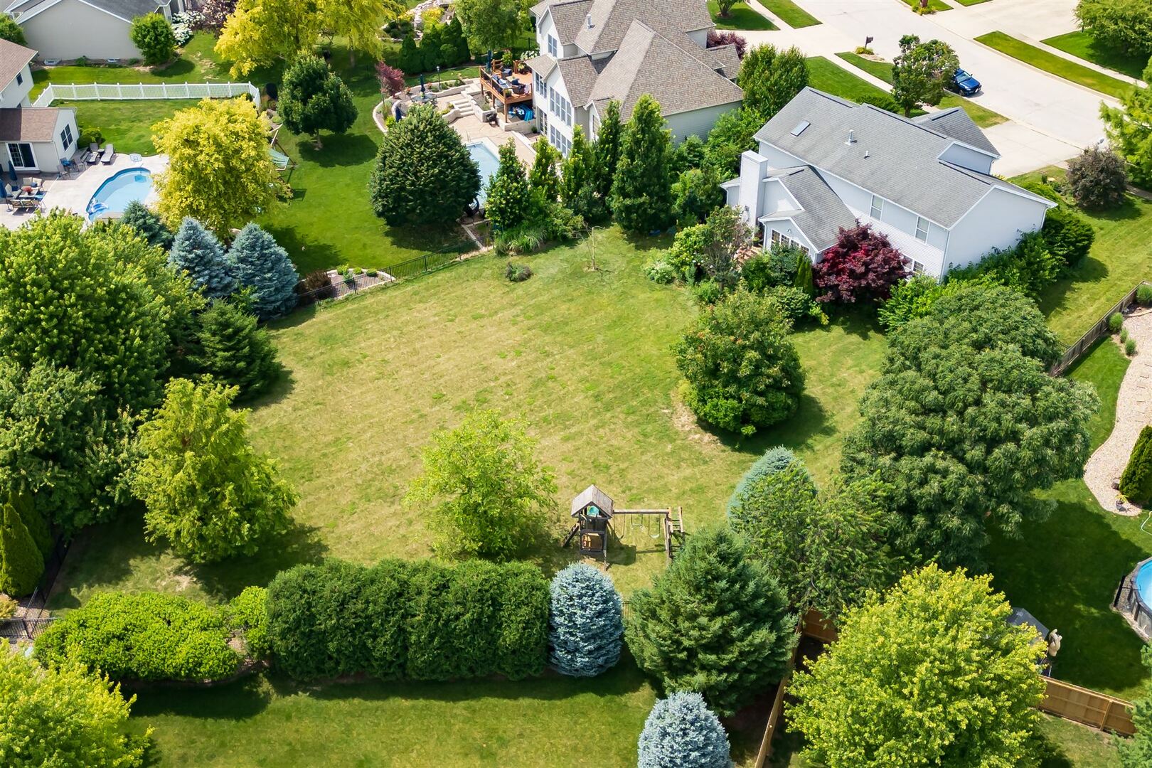 2321 Hayden Way Normal, IL 61761 - Photo 3 of 42 Gallery Image 3