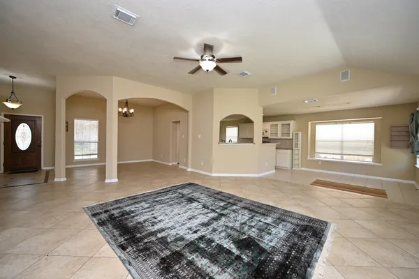 $2,450 | 219 North Wimberly Way, The Woodlands, TX 77385