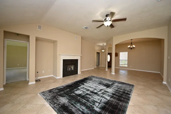 $2,450 | 219 North Wimberly Way, The Woodlands, TX 77385