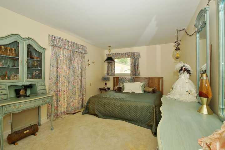 715 Tranquility Road Moneta, VA 24121 - Photo 22 of 64 21- Bedroom