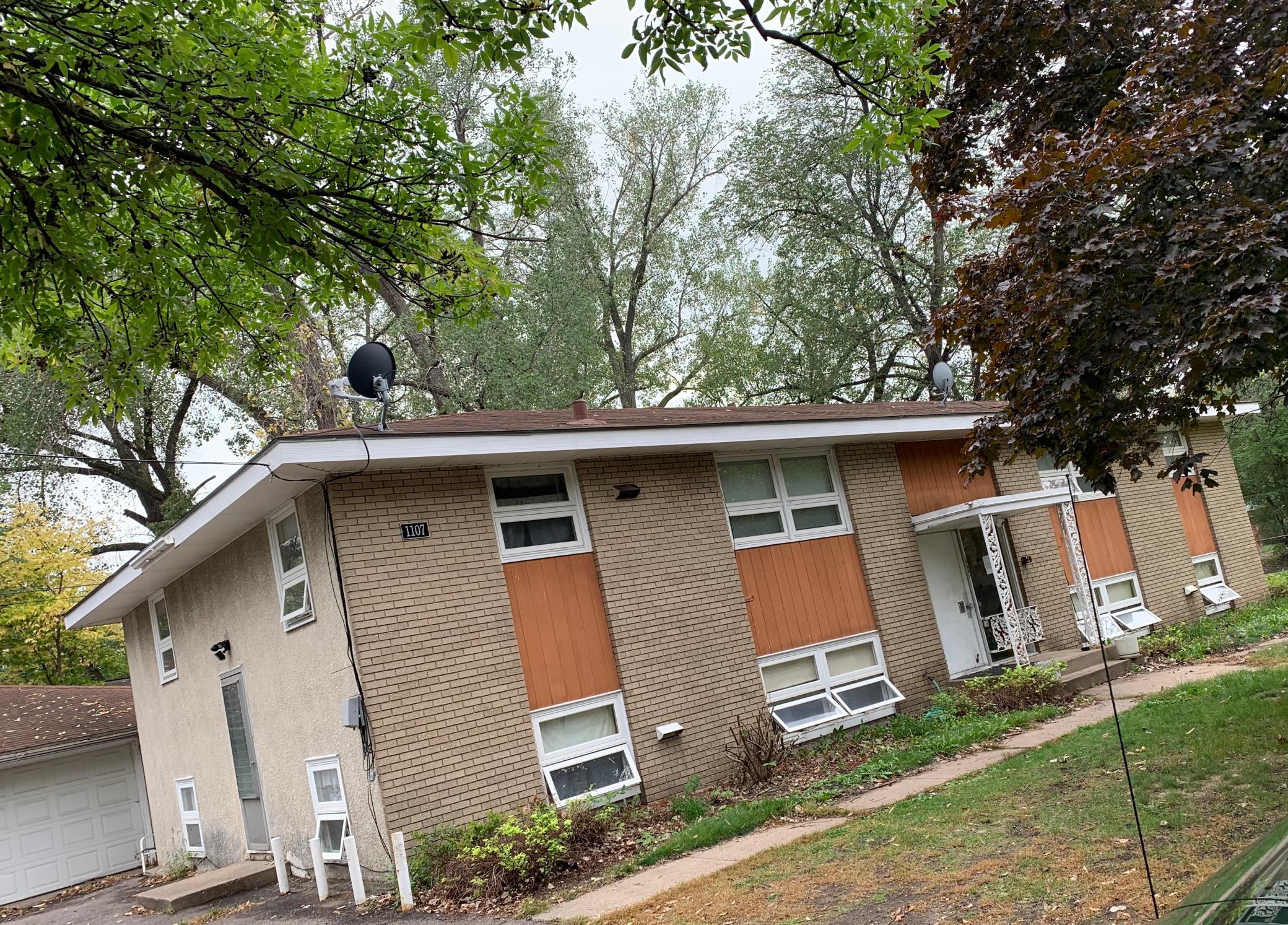 1107 57th Avenue North Minneapolis, MN 55430 - Photo 2 of 30