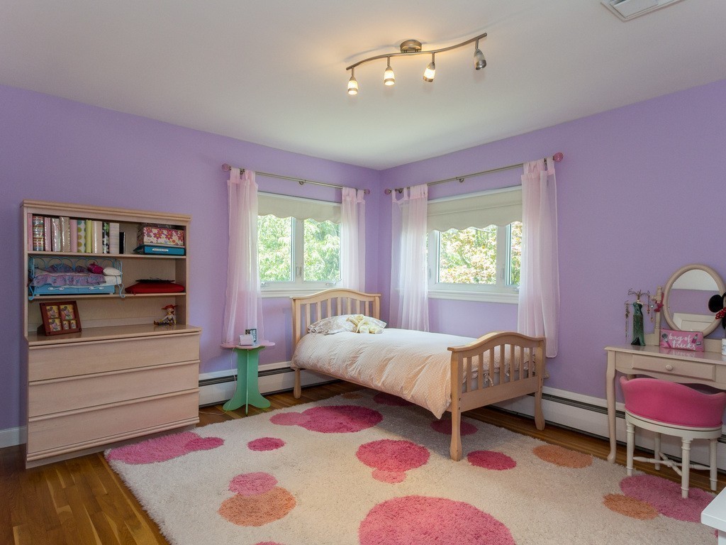 20 Levbert Road Newton, MA 02459 - Photo 17 of 28 Gallery Image 17