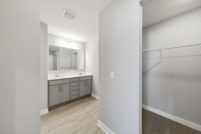 $384,990 | 993 Stone Creek Dr., Jordan, MN 55352