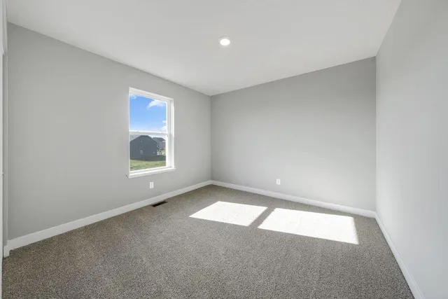 $384,990 | 993 Stone Creek Dr., Jordan, MN 55352