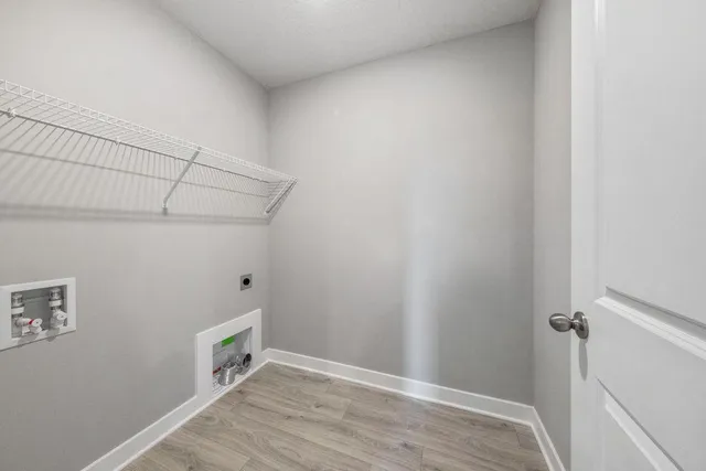 $384,990 | 993 Stone Creek Dr., Jordan, MN 55352