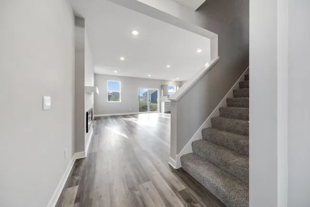 $384,990 | 993 Stone Creek Dr., Jordan, MN 55352