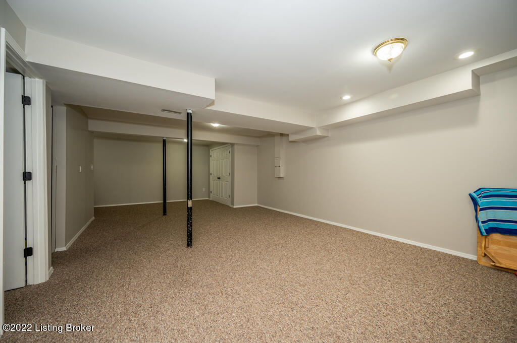8708 Shepherdsville Road Louisville, KY 40219 - Photo 37 of 70 DN2_8869