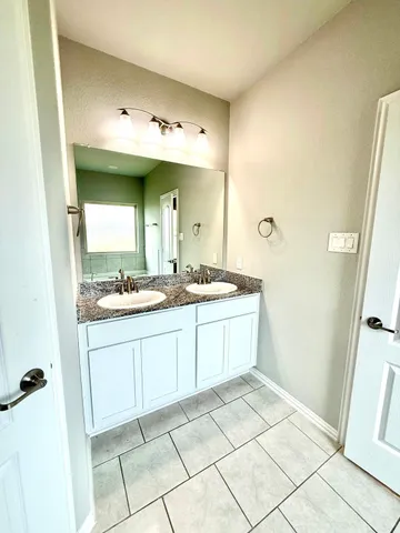 $2,000 | 31755 Wellington Pass, Fulshear, TX 77441