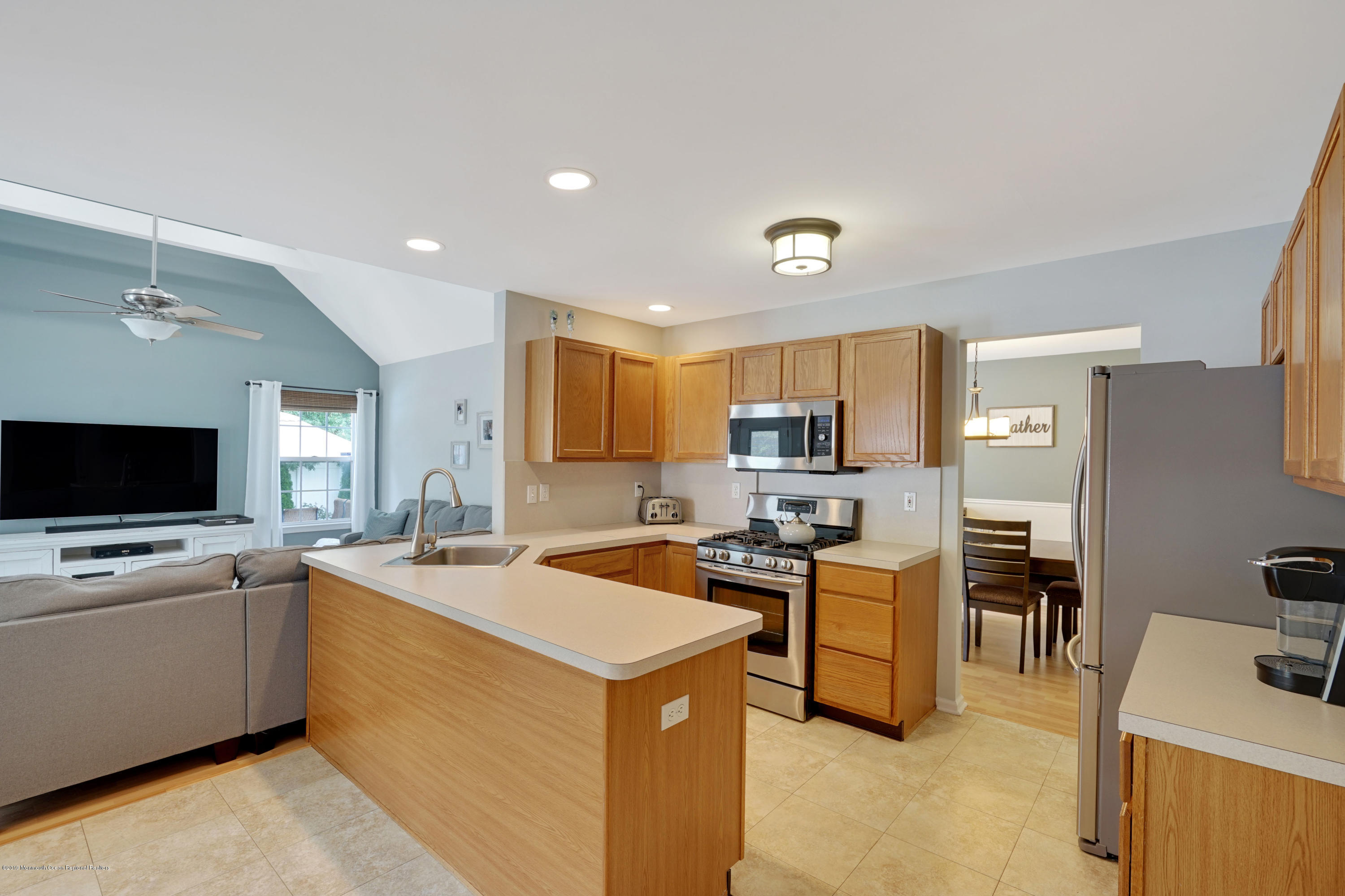 11 East Shenendoah Road Howell, NJ 07731 - Photo 13 of 42 006_dsc07117-dsc07121