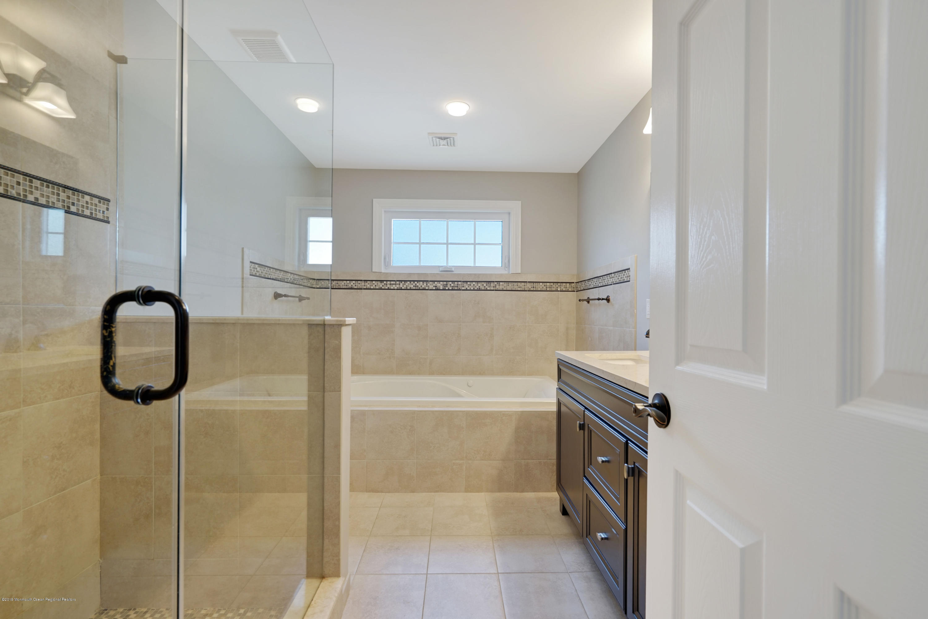 11 East Shenendoah Road Howell, NJ 07731 - Photo 20 of 42 025_dsc06977-dsc06981