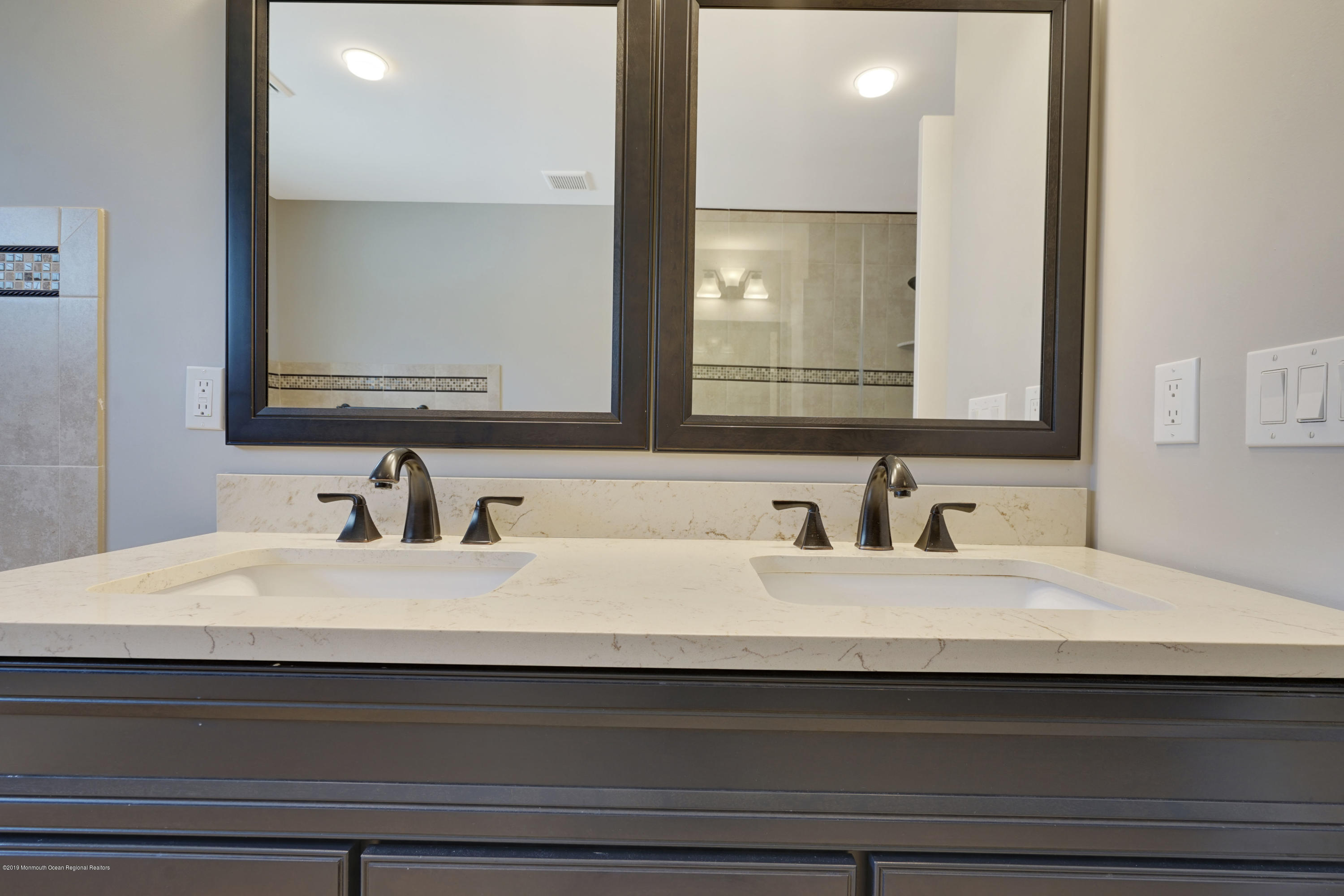 11 East Shenendoah Road Howell, NJ 07731 - Photo 21 of 42 026_dsc06992-dsc06996