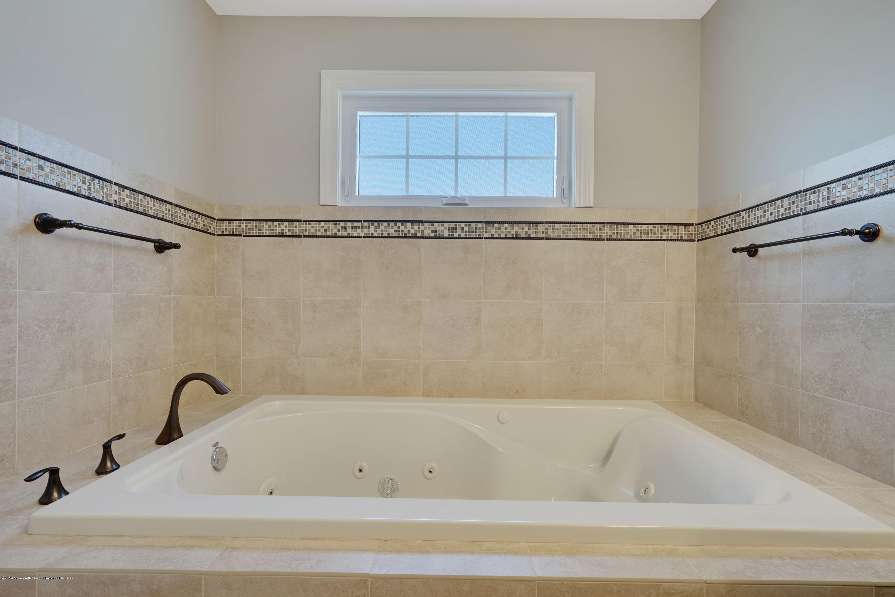 11 East Shenendoah Road Howell, NJ 07731 - Photo 22 of 42 028_dsc07022-dsc07026