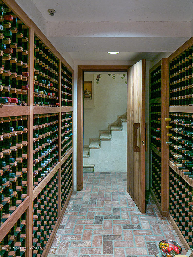 260 Hillside Road South Pasadena, CA 91030 - Photo 29 of 41 a view of hallway with wooden floor
