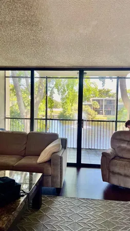 $2,550 | 8711 Southwest 30th Street, Unit 106, Davie, FL 33328