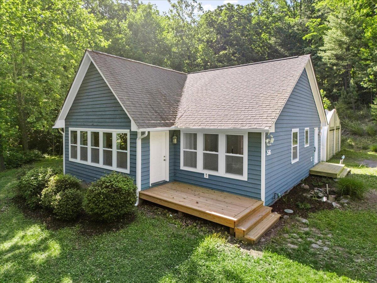 56 Craig Woods Road New Castle, VA 24127 - Photo 2 of 70 04-1000037064