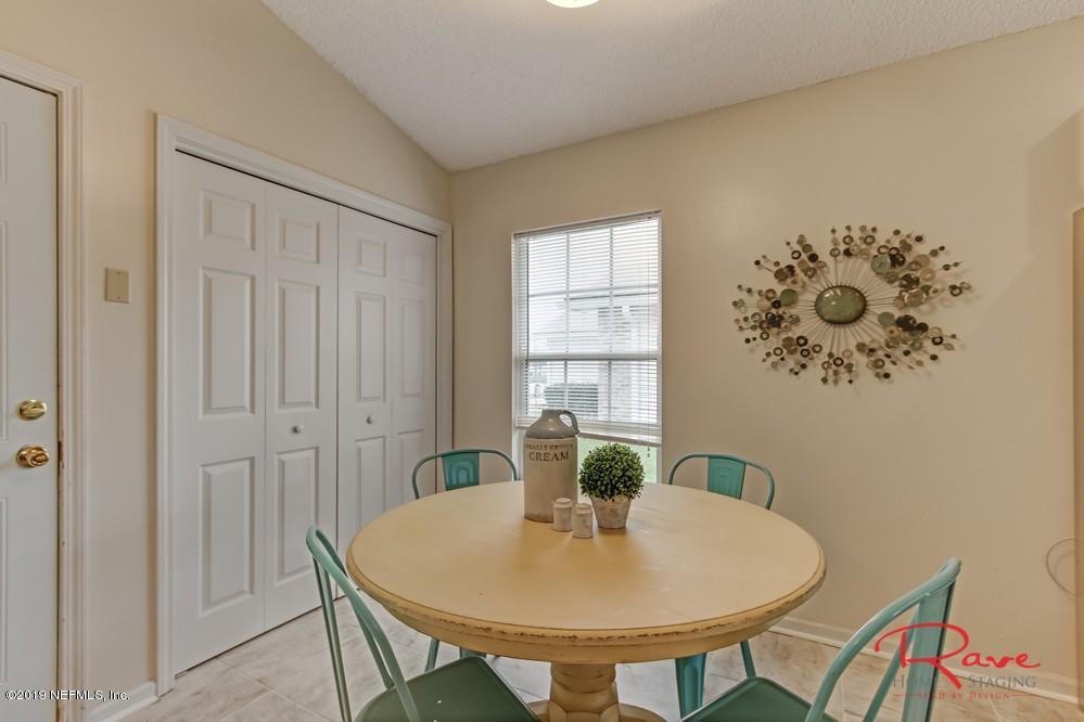 12767 Copper Springs Road Jacksonville, FL 32246 - Photo 16 of 42 16. Eat In Kitchen