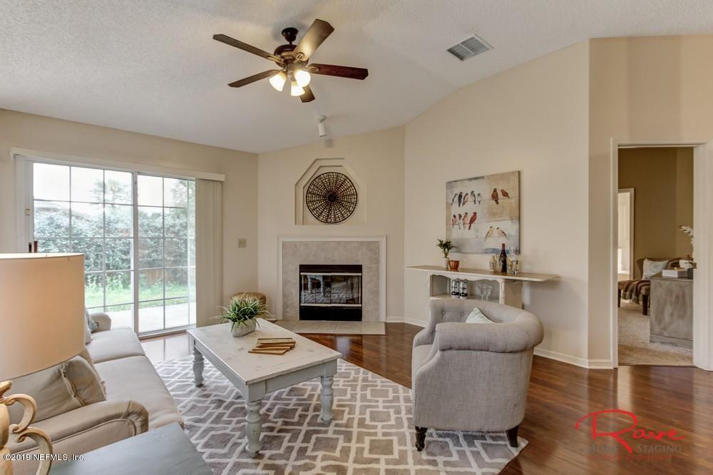 12767 Copper Springs Road Jacksonville, FL 32246 - Photo 24 of 42 24. Living Room