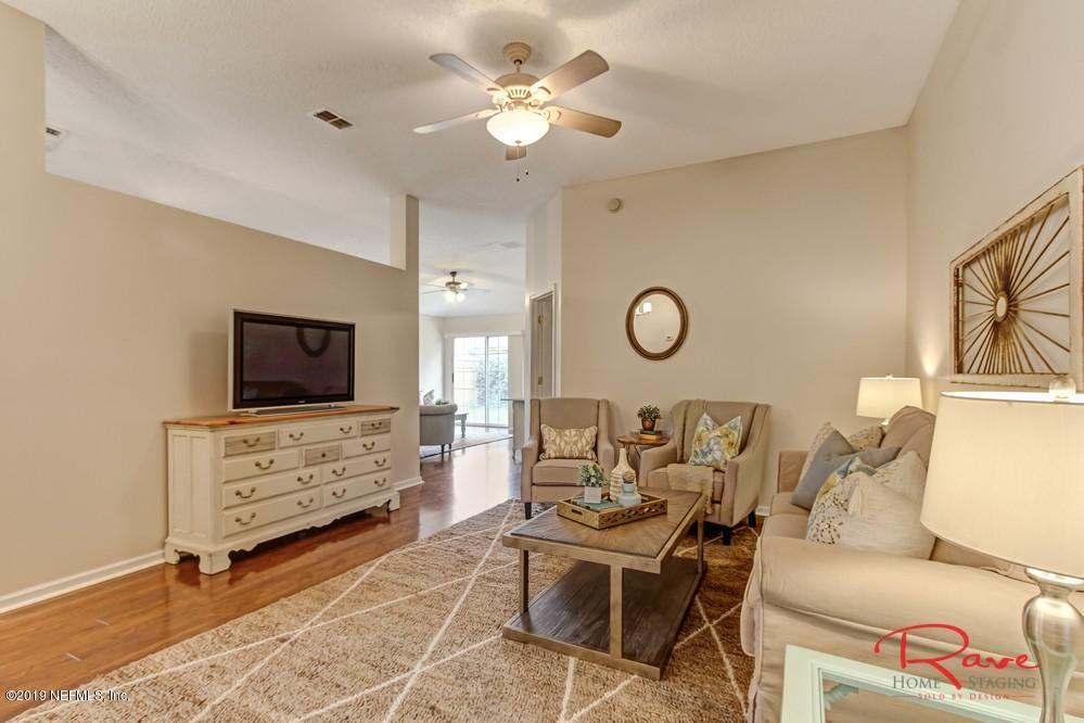 12767 Copper Springs Road Jacksonville, FL 32246 - Photo 26 of 42 26. Family Room