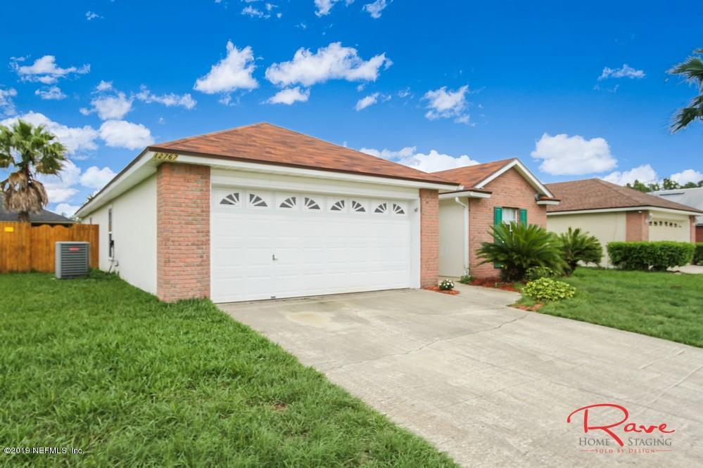 12767 Copper Springs Road Jacksonville, FL 32246 - Photo 3 of 42 3. Front Yard
