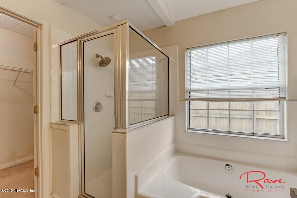 12767 Copper Springs Road Jacksonville, FL 32246 - Photo 39 of 42 39. Master Bathroom